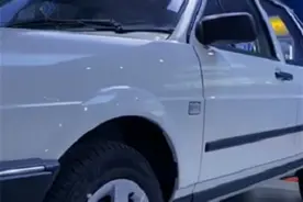 全新桑塔纳，国内在售唯一一台，座椅都被包裹，工信部贴纸都还在图片