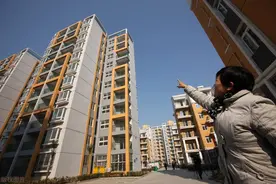 买房选楼层有技巧，业内人给出选房法则：买中、买顶、不买二图片