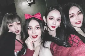 小说：她多么希望他能一辈子像这样开开心心图片