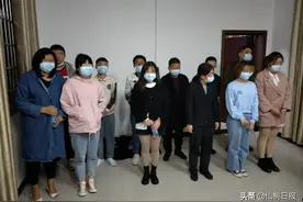 入职第一天就被警察抓了，这样的事情做不得图片