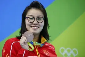 “洪荒少女”傅园慧，从未来可期到无缘东京奥运会，她经历了啥图片