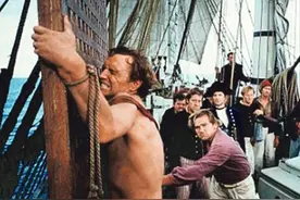 加勒比海盗的惩罚：走跳板、九尾猫、荡秋千，最狠的是拖龙骨图片