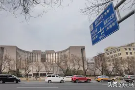 北京的春天比南方来得晚一些｜长安街掠影图片