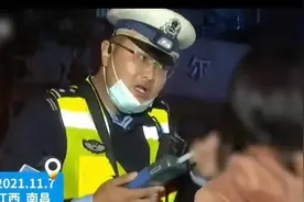 为有礼有节，不卑不亢处理玛莎拉蒂醉驾女司机事件的交警，点赞图片