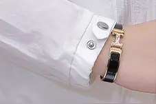 这开衫叫：“薄外套”，6070男人都可以穿，不止舒适清凉还拉风帅图片