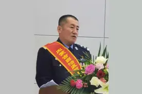 用英模精神激荡铁军力量 照亮奋进征程图片
