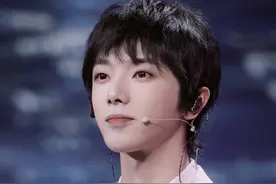 台湾名嘴直言：音乐可以使台湾年轻人更热爱祖国！华晨宇广受好评图片