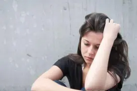 抑郁与饮食有关？有抑郁倾向的人，少碰这3物，或有助改善情绪图片
