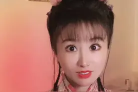 网红模仿紫薇直播间捞金，遭发文警告侵权，如今风格大变图片