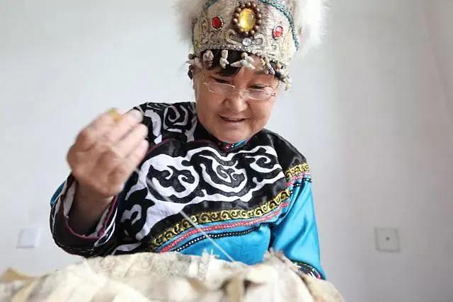 如何泡发干鱼皮 2026年怎么泡发干鱼皮 如何泡发干鱼皮 2026年怎么泡发干鱼皮