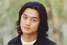 负债4000万的李亚鹏：你以为他只会谈恋爱？错了图片