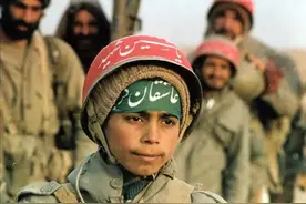 损失7000亿，童子军开路，这场80年代小国大战，惨烈相当朝战越战图片