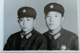 南北战友相隔千里1天找到，当年你被缝纫机刺穿的手指，我忘不了图片