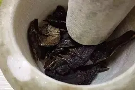 每家都有的3种“钾肥”，给花盆浇一点，养根、又促果图片