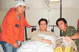 2004年谢霆锋张卫健假戏真做，暴打白龙马致重伤，王伯昭现状如何图片