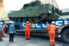 国产VT-4坦克首次实战！与外贸型火炮联合作战，清剿恐怖分子图片
