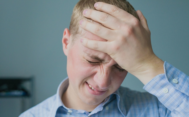 氨基酸代谢病的患者，发病后的症状表现严重，本病还有遗传倾向