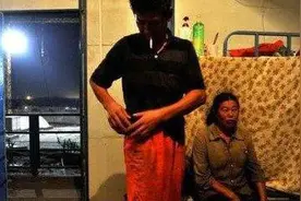 一个50岁单身男人的日子，网友：可悲可叹又可恨图片
