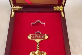 军人的“优秀士兵证”有什么用？可别小瞧，作用大了去了！图片