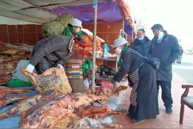 拉萨市城关区划定冬季牛羊肉等农副产品临时销售点，设182个摊位，销售将持续至藏历新年前夕图片