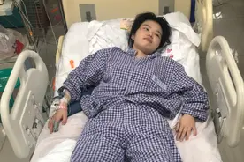 26岁百万粉网红因熬夜进ICU！心脏长赘生物需开胸，住院无法下床图片