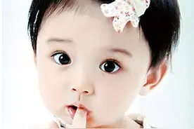 家庭生活中夫妻关于应大于亲子关系:爸爸妈妈越恩爱，孩子越幸福图片