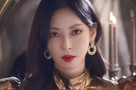 18岁艳压宋慧乔，后靠《顶楼》再度爆火，赡养已故好友母亲15年图片