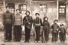 老照片：全民皆兵的年代图片