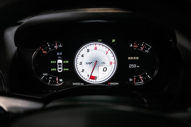 黑武士风格的凯迪拉克ATS-L，既有颜值也有动力