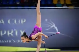 谷爱凌后，14岁艺术体操混血少女郭媚琳也获中国国籍图片