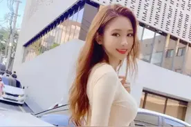韩国健身网红，撞脸李小璐，甜美脸蛋+完美身材，堪称尤物图片