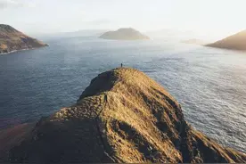 这短短的一生我们最终都会失去，爱一个人，攀一座山，追一个梦图片