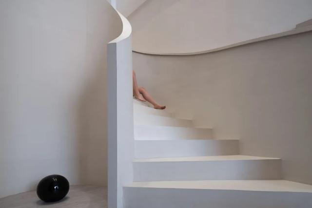 inshop女装中文叫什么（服装店——低调而极具仪式感的迎接方式）