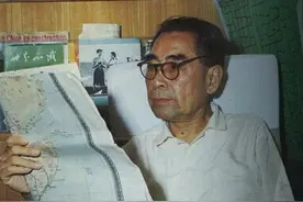 军官驾机起义，后“误杀”我军处长，周恩来大胆批准参加开国大典图片