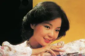 50岁的杨钰莹，走到今天这般地步该怪谁呢？成于男人也败于男人图片