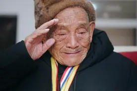 1949年，贵州一哑巴老汉突然开口说话，人们才知他是红军战士图片