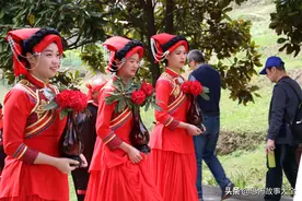 百里杜鹃祭花神仪式图片