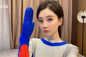 别轻易cos奥特曼，稍有不慎，就会闹出笑话图片