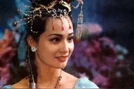 花容月貌的万圣公主为什么嫁给丑出天际的九头虫，背后原来如此图片
