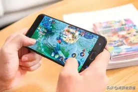 未下载、未实名认证也能大额充值手机游戏？OPPO用户自述被扣款两万多图片