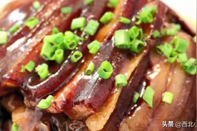 梅菜扣肉人见人爱，肥而不腻夹饼下饭，小陈教你最详细的家常做法图片