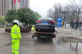 都是借车惹的祸？抚州两车主被查处，其中一人驾照扣了307分图片