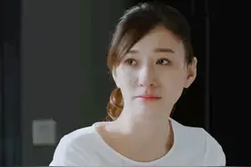 李小冉：与富商纠缠11年，转身嫁给了男闺蜜，幸福原来就在身边图片