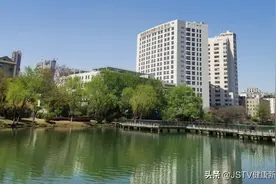 南京医科大学第二附属医院新门诊病房综合楼即将投入使用，众多专家本月28日为您义诊图片
