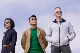 开播9.5分！时隔3年，窦文涛“锵锵”组合如何诠释西北浪漫图片