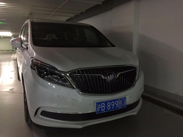 领事馆的车，从1号到5号，最贵的100万，便宜的20万