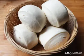 馒头吃不完别直接放冰箱，教你2个诀窍，放一个月都新鲜不干硬图片
