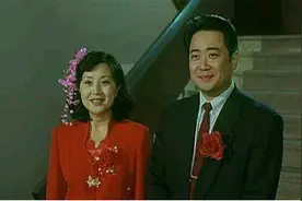 高考白卷英雄张铁生41岁出狱，恋人等他15年，如今亿万富豪图片