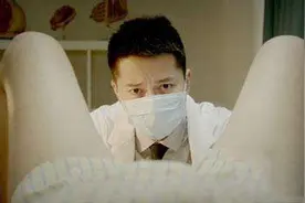 老婆分娩，主刀是个男大夫，丈夫坚决要求换人：你是我爹也不行图片