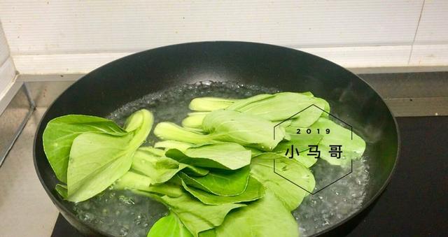 它是“食药同源”的食物！含有大量氨基酸，一定要让家人吃